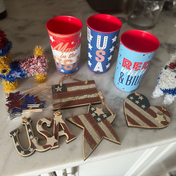 Hobby Lobby Red and White Party Decorations Set - Picture 3 of 4